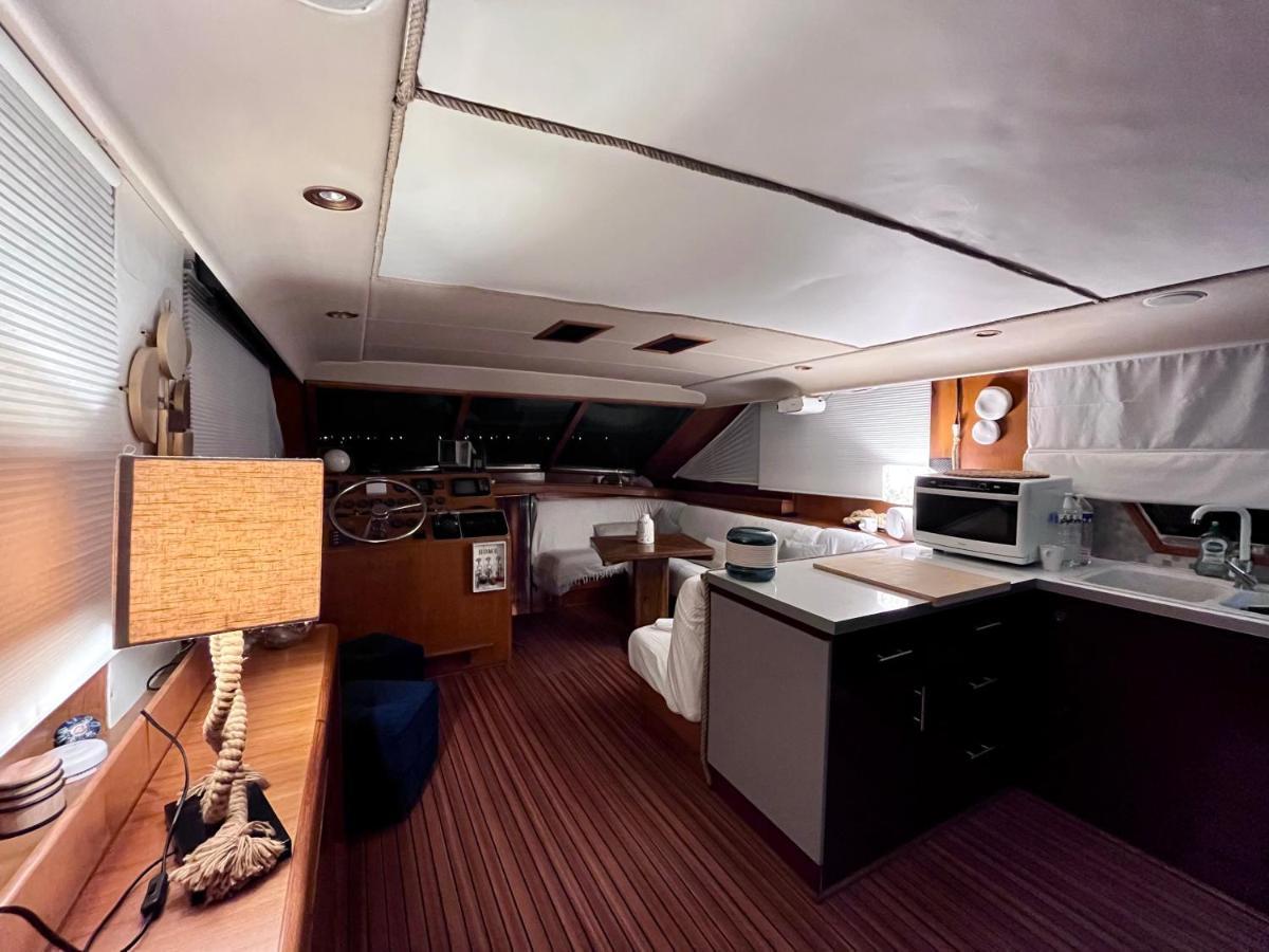 Hotel Navi Yacht A Sete, 2 A 8 Couchages, Privatif Extérieur photo