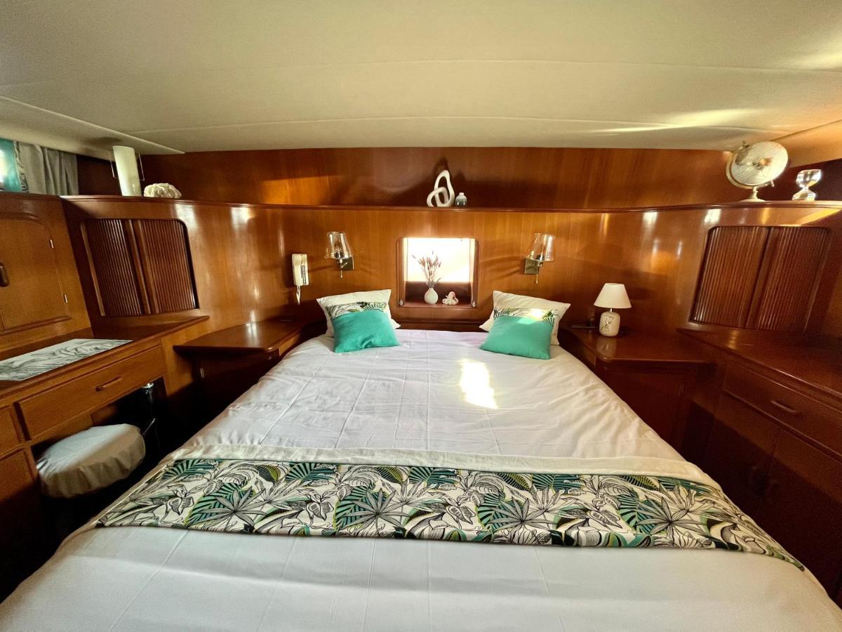 Hotel Navi Yacht A Sete, 2 A 8 Couchages, Privatif Extérieur photo